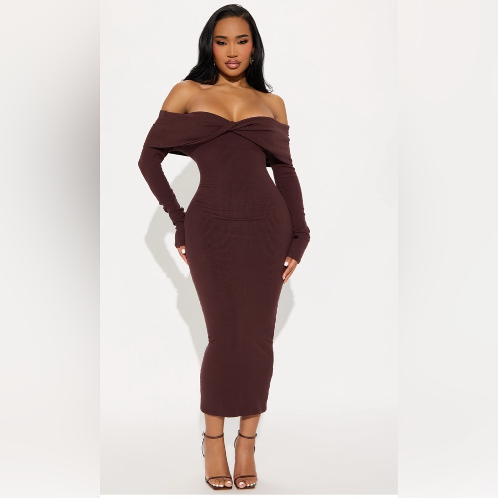 Elegant Off-Shoulder Brown Dress